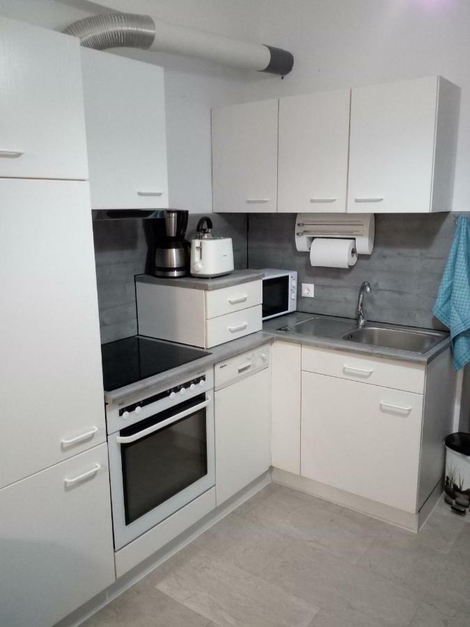 Jonnys Ferienwohnung Peraía Exteriör bild